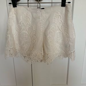 Anthropologie Dolce Vita lace shorts Size 00